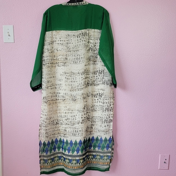 SEEMA DESIGN WEAR KURTI/ XXL. - Picture 2 of 7